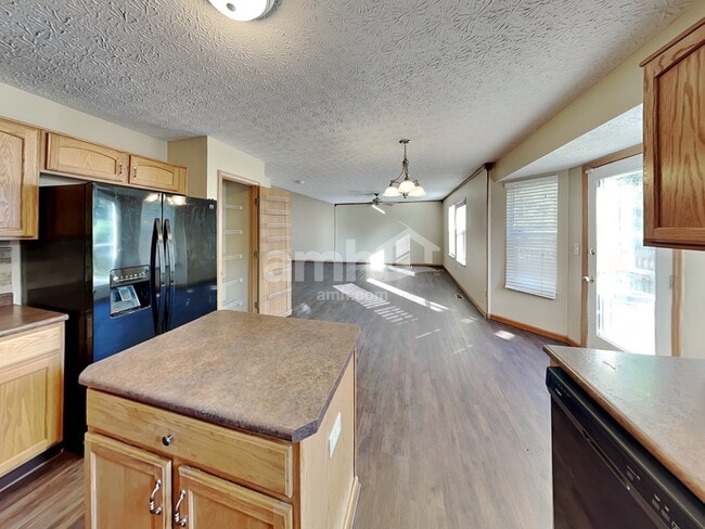 Photo - 5529 Hillbrook Dr