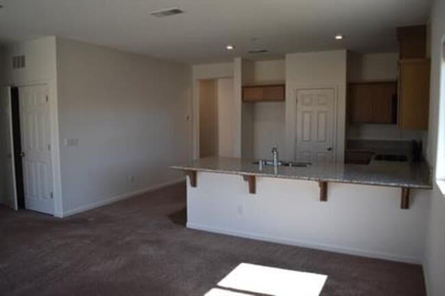 Photo - 31 Medieval St