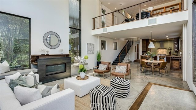 Photo - 414 Venice Way