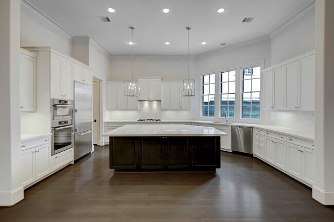 Photo - 7505 Awty School Ln