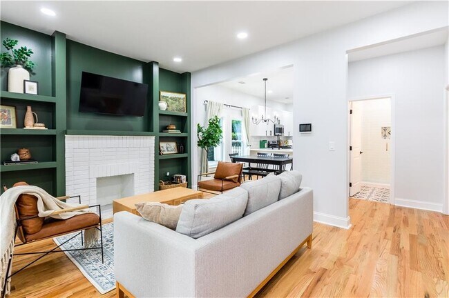 Photo - 3320 Sims St