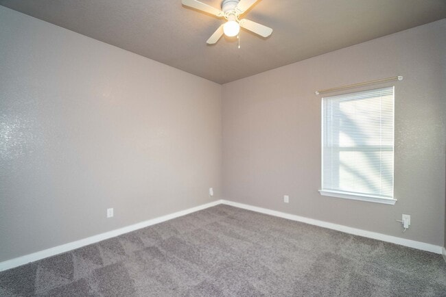 Photo - 234 Gould St