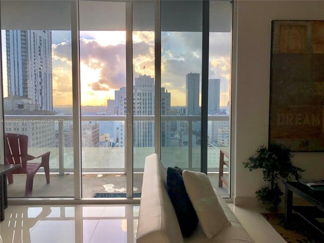Building Photo - 50 Biscayne Blvd Unit 1809