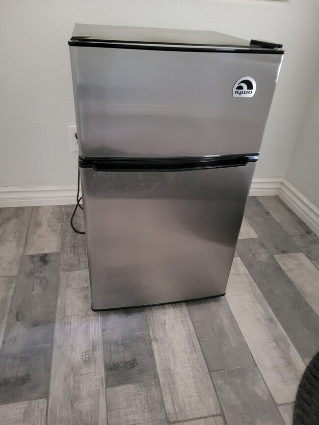 Photo - 43725 47th St W