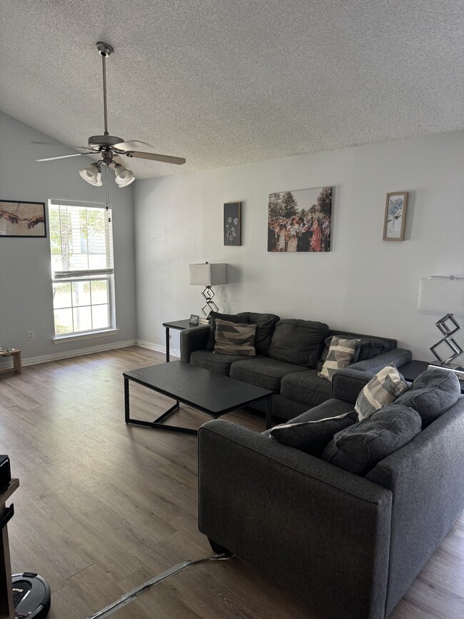 Photo - 3017 N 25th Ave