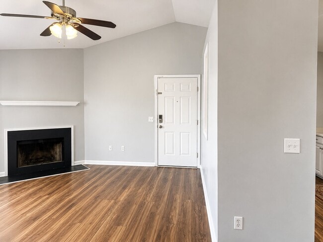 Photo - 406 Pelham Square Way