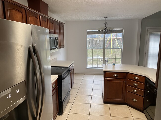 Photo - 6837 Hill Gail Trail