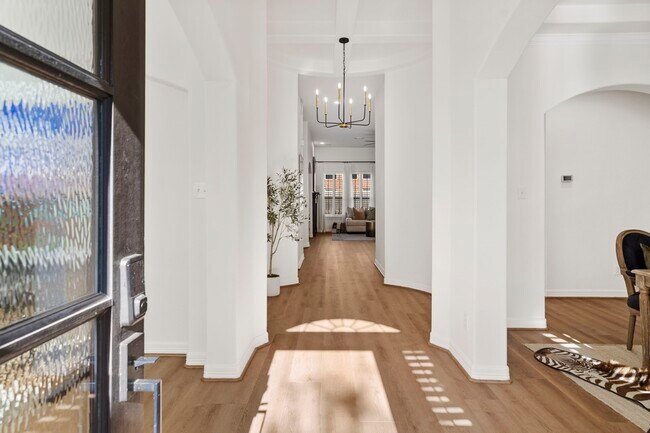 Photo - 3011 Manchester Cove