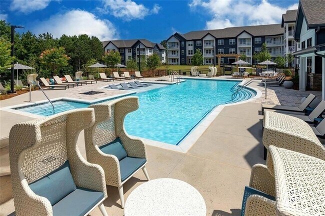 Photo - 5617 Oakley Industrial Blvd