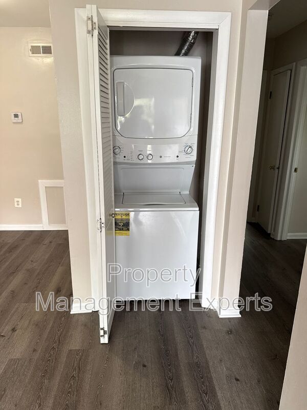 Photo - 2110 N Culpeper St Unit Apt 8