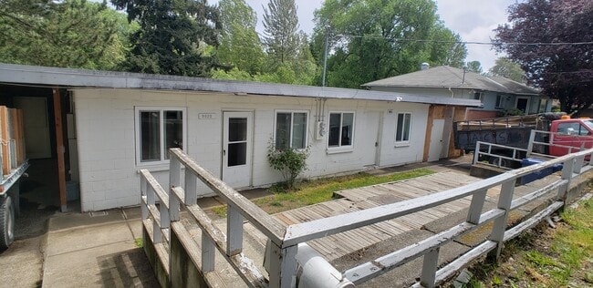 Building Photo - 9832-9813 13th Ave SW Unit A