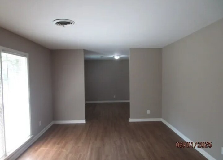 Photo - 3858 Antoinette Dr