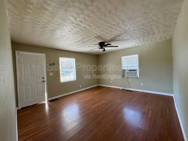 Photo - 519 Willow St