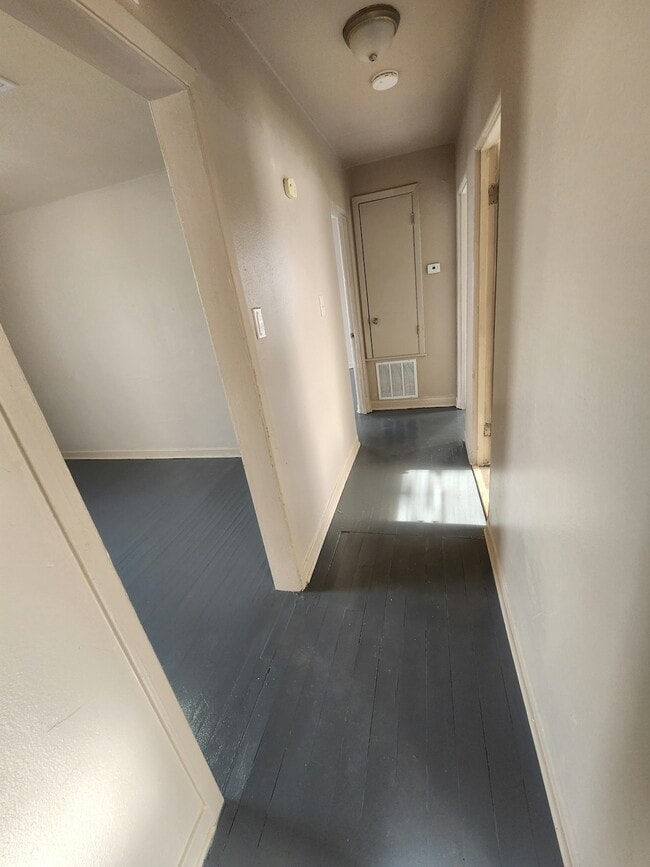 Photo - 1250 Estelle St