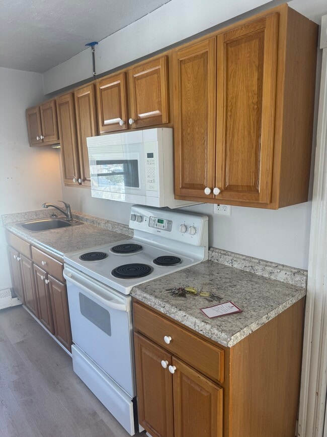 Photo - 75 North St Unit 2