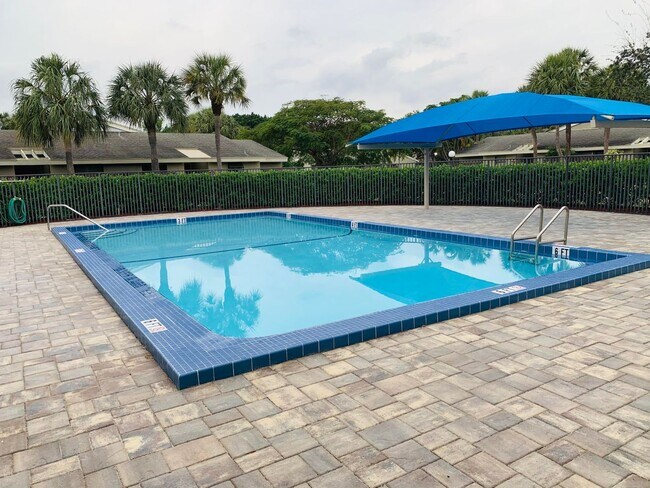 Photo - 172 Meadows Dr