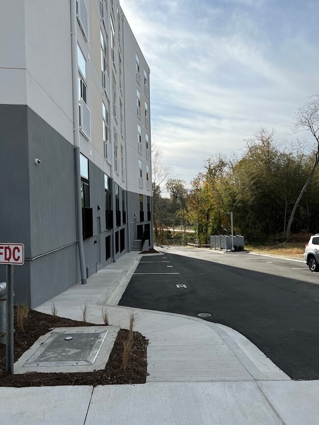 Photo - 600 S Duke St Unidad 51