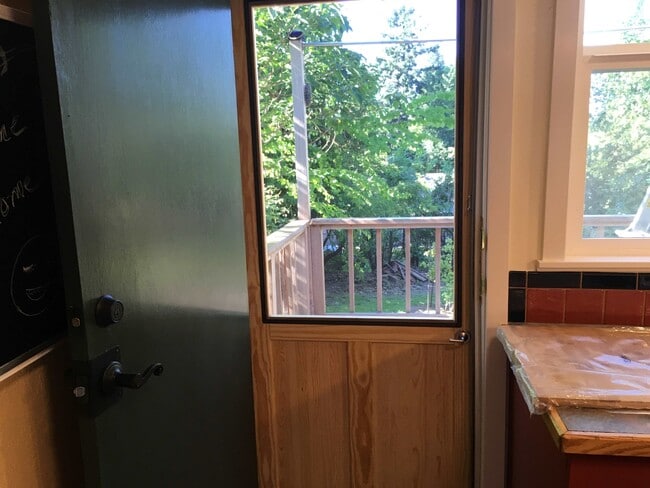 Back door to deck - 5007 SW Custer St