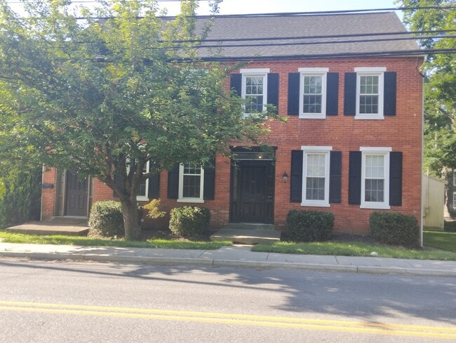 Building Photo - 134 W Frederick St Unit #3