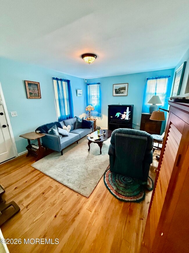 Photo - 429 Tappan St