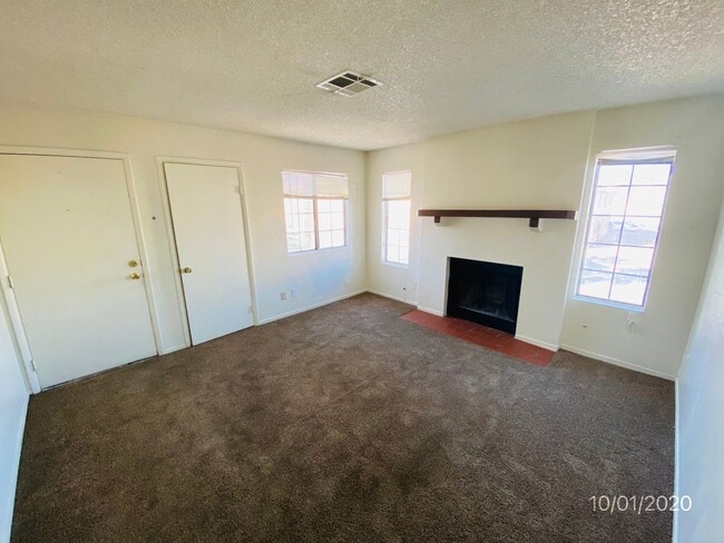Photo - 917 Bridgewater St