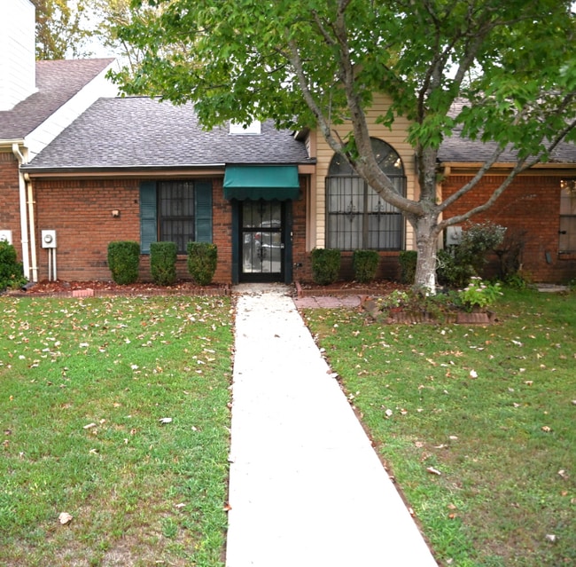 Building Photo - 1249 Magnolia Pl Rental