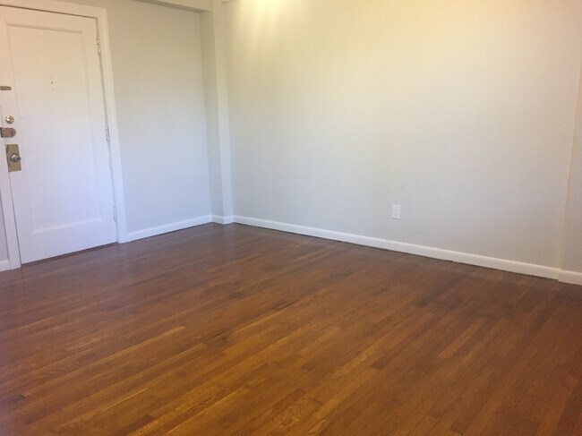 1BR, Apt #23 Living Room