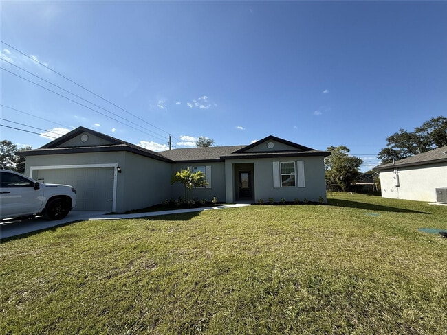 Building Photo - 8715 98th Ct