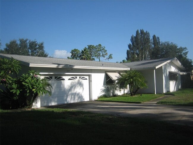 Photo - 2245 Cedar Dr