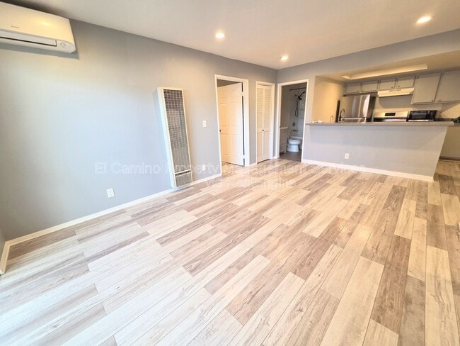 Building Photo - 327 Chestnut Ave Unit 105 Rental