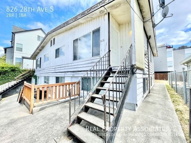826 28th Ave S