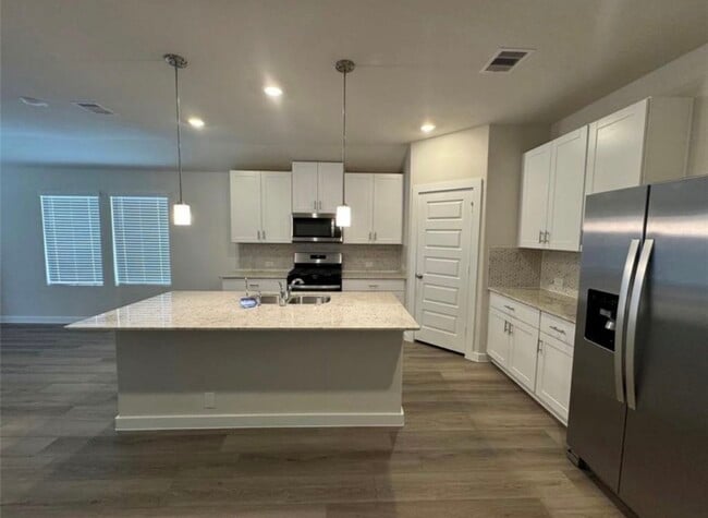 Photo - 6322 Buffalo Bnd Ln