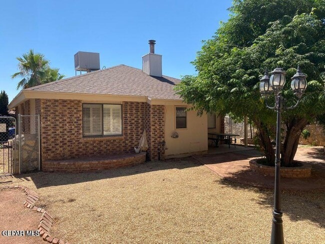 Photo - 1524 Kolliker Dr