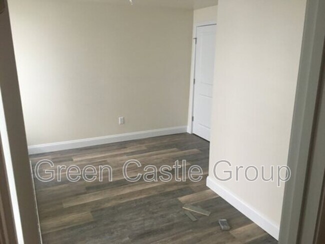 Photo - 323-325-325 College St Unidad 10