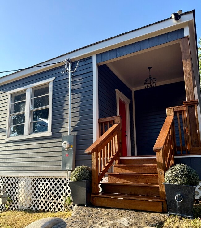 Building Photo - 507 Fairground St Rental