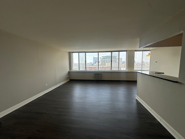 Photo - 1626 N Prospect Ave Apartment Unit 1806