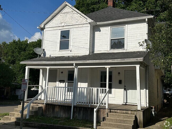 Building Photo - 300-302 Nassau St Unit 302 Rental