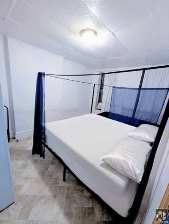 Building Photo - EAST 15 STREET Rental