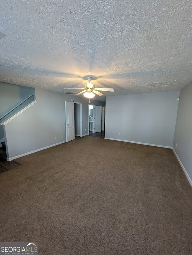 Photo - 2953 Fields Dr