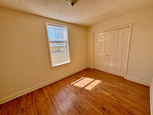 Photo - 114 E Rogers St Unidad 2A