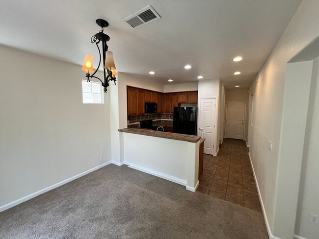 Photo - 6671 Sportoletti Dr