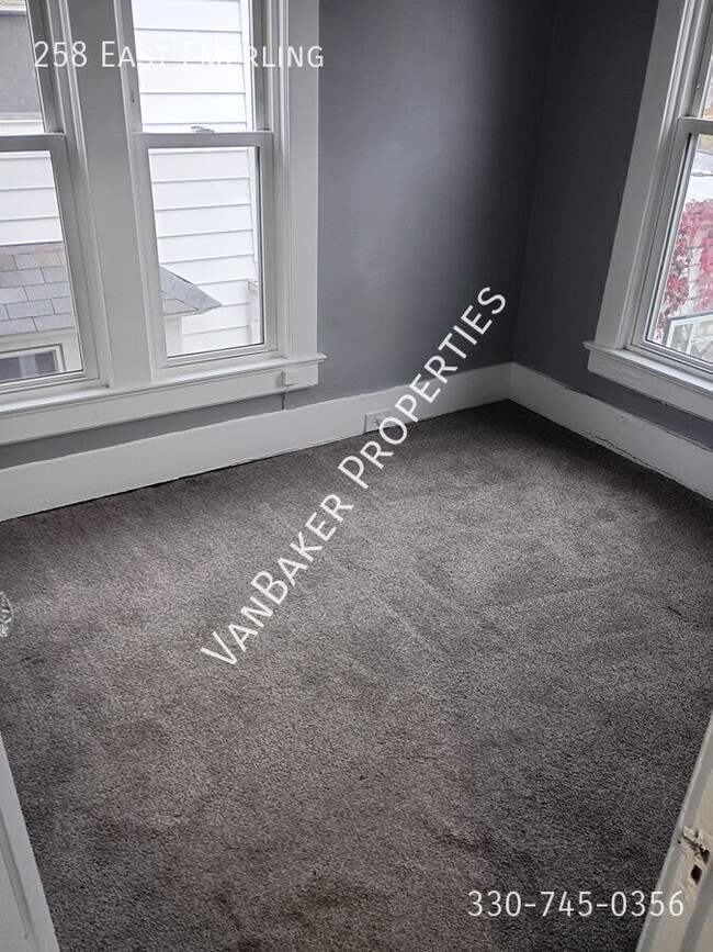 Photo - 258 East Emerling-