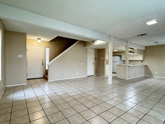 Photo - 4217 Aberdeen Dr