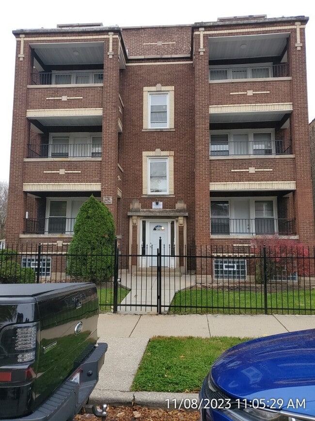 Photo - 7709 S Morgan St Apartment Unit 2N