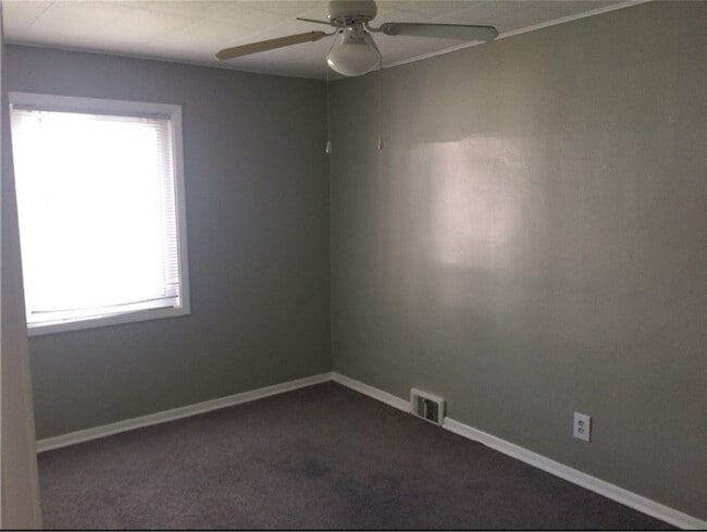 Photo - 941 Cypress Way