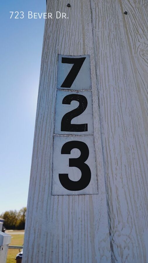 Photo - 723 W Bever Dr