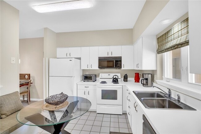 Photo - 5040 Harmony Cir Unidad 205