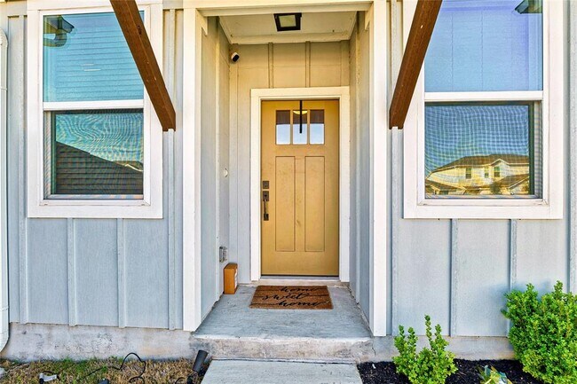 Photo - 501 Peace Dr