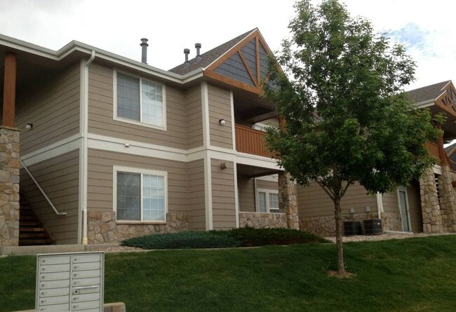 Building Photo - 2 Bed/2 Bath Condo in desirable Water Valley Unit 5D