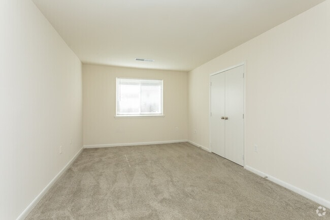 Fairfax Circle Villa Apartments